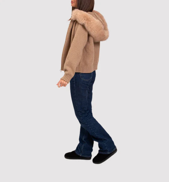 Soft-Knit Zipper mit Fellkapuze