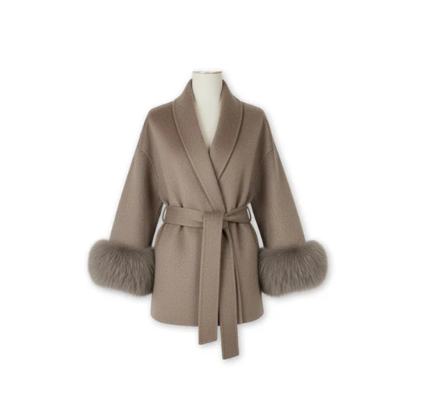 Wollmantel mit Kunstfell