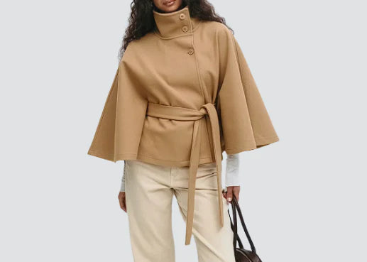 Elegante Jacke mit Gürtel