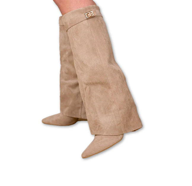 Elva | Elegante Suede-Stiefel mit goldenen Details